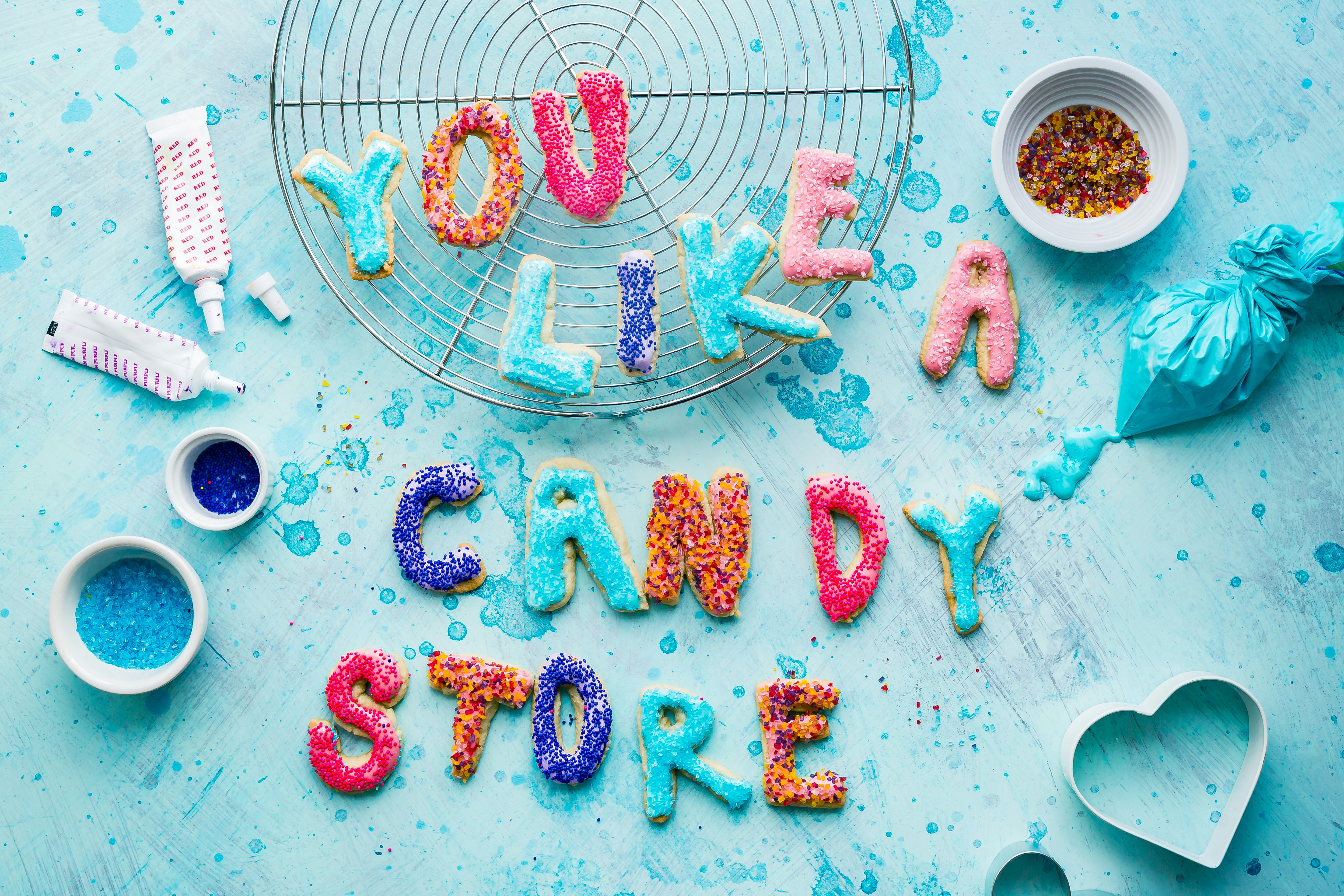 Sometimes it’s hard to tell whether you’re creating Valentines cookies for your bae, or making an elaborate tribute to lifelong girl crush, Nicki Minaj.